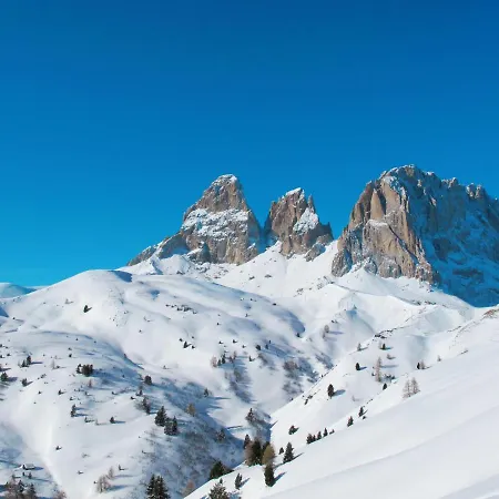 Locazione Turistica Monti Pallidi *